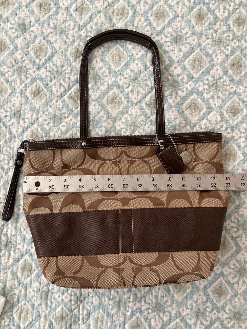 Excellent condition brown Coach Tote - Picture 2 of 6